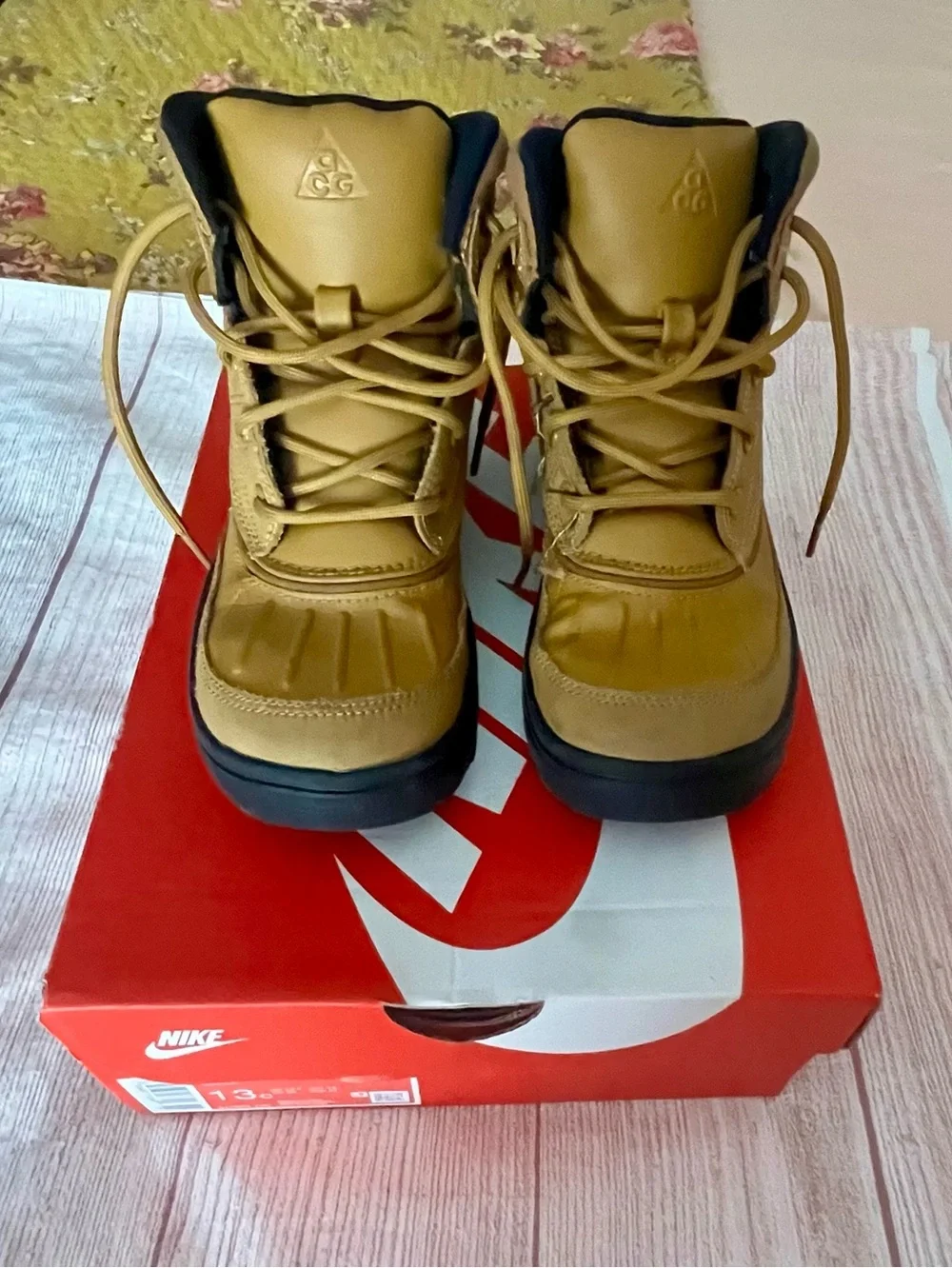 Nike ACG Kids Ankle Boots Leather Lace Up Tan/Black US 13C EU 31 IH7684-700